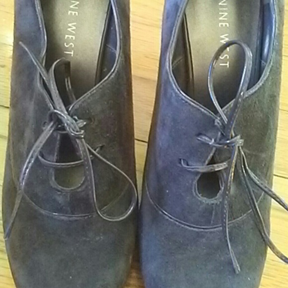 Nine West grey suede booties! - Picture 4 of 6